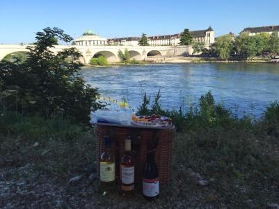 Our picnic overlooking Tours.