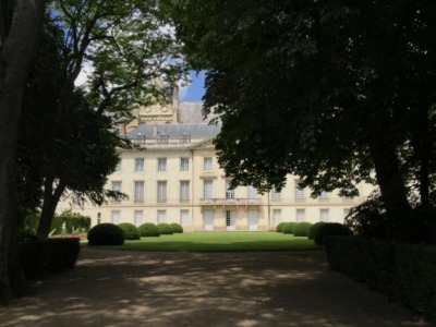 View of le musée des Beaux-Arts.